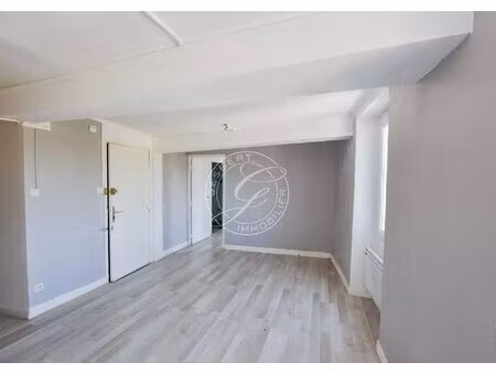 a vendre flayosc - appartement t2 - petite copropriété
