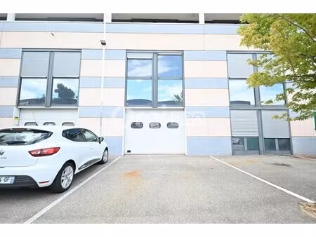 location local d’activités saint quentin fallavier 38070 142m²