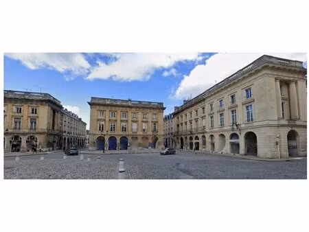 location commerce reims 51100 620m²