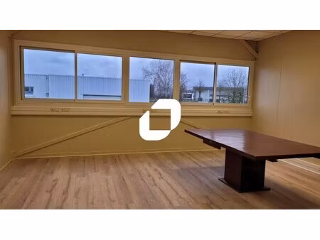 location local d’activités quincy voisins 77860 680m² à 975m²