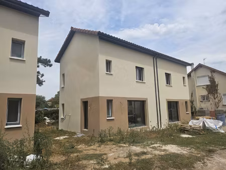 maison neuve brs t4 de 81 34 m2 avec jardin  garage et parki