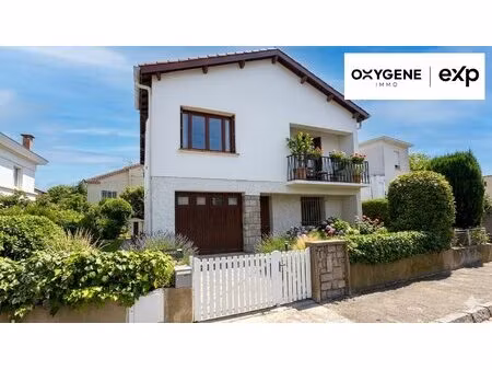 maison familiale avec garage dans le quartier recherché du lyc?