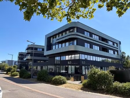 vente bureaux 137 m² à 2 013 m²