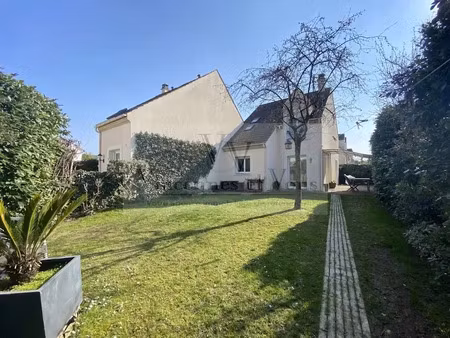 location maison 5 pièces 86.31 m² à saint-maur-des-fosses (94100)  2 230 €