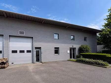 location local d’activités lyon 69007 364m²