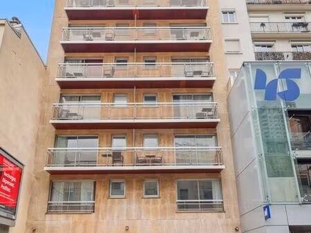 location commerce paris 75015 270m²
