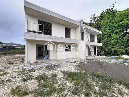 vente maison 4 pièces 90 m² à le moule (97160)  290 500 €