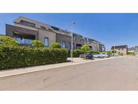 superbe appartement de standing avec terrasse et place de pa