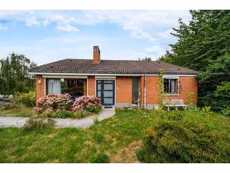 maison 2 chambres de plain-pied avec garage et jardin