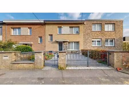jolie maison 3 chambres avec jardin