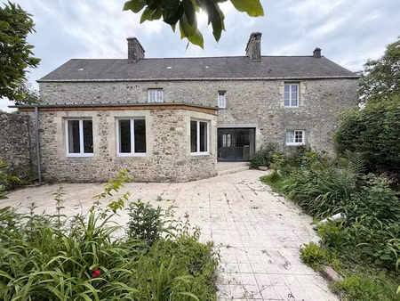 vente propriété 6 pièces 157 m² à sottevast (50260)  297 825 €
