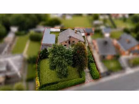 villa 4 façades avec piscine et sauna à jumet