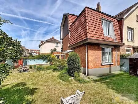anderlecht charmante maison 3 façades 3ch beau jardin