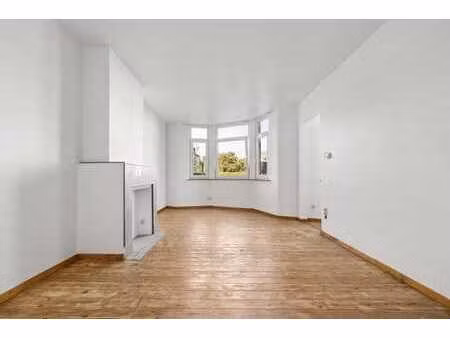 studio dans petit immeuble