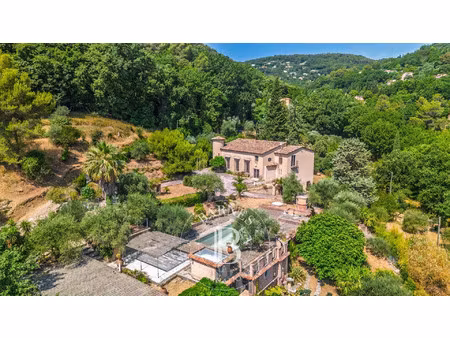 maison de luxe à vendre dans le quartier saint francois