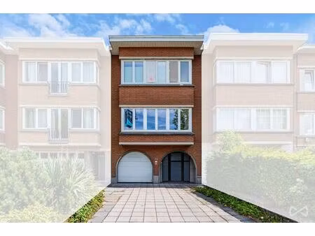 immeuble mixte à vendre à boulevard du souverain 79 auderghem (vbe51345)