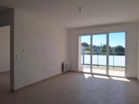location appartement 2 pièces 44 m² à draguignan (83300)  690 €