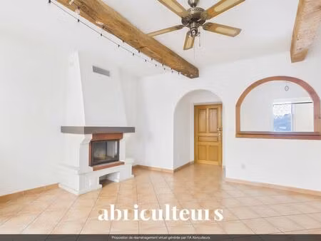 à louer – appartement 3 pièces de 65 m² – cœur du village de callian