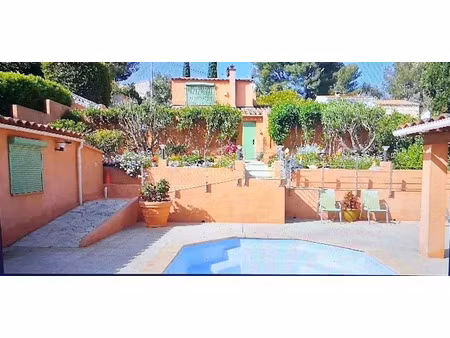 vente villa 6 pièces 142 m² à sanary-sur-mer (83110)  849 000 €