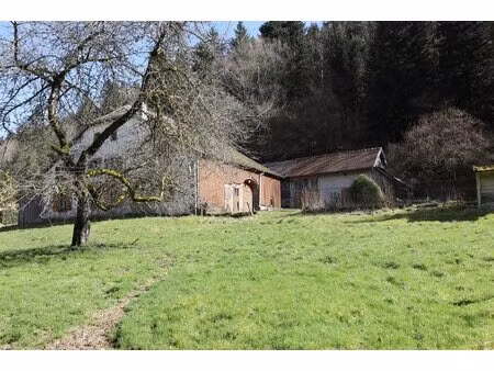 maison paysanne au caractère fort avec 3 7 ha de terrain