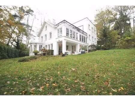 maison à louer avec jardin et 5 chambres   uccle (vbe51617)
