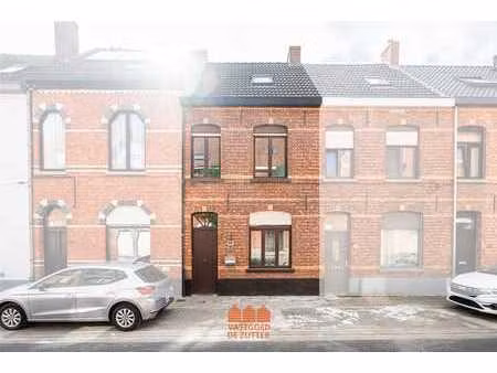instapklare gezinswoning met 3 slaapkamers  garage en zui...