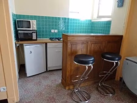 location meublée appartement 2 pièces 43 m² à bourg-en-bresse (01000)  620 €