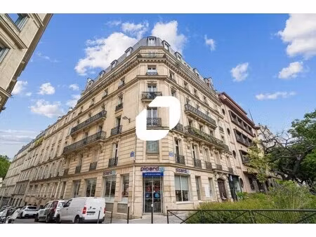 vente bureaux 83 m² à 678 m²