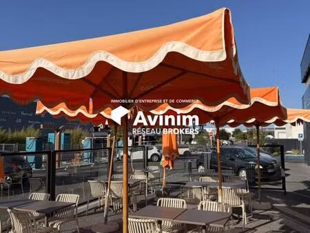 vente commerce cabries 13480 210m²