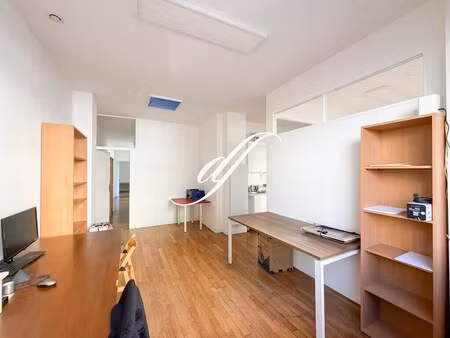 location commerce paris 75014 96m²
