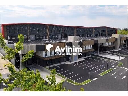 location entrepôt elancourt 78990 542m²