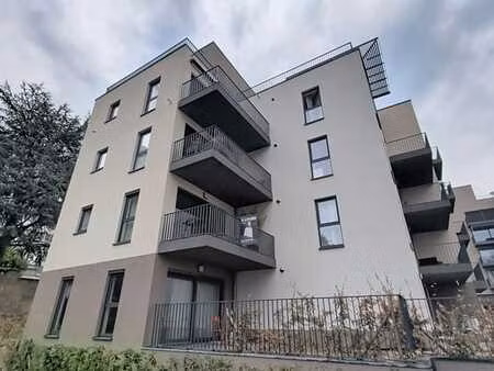 bel appartement 2 chambres - clos chanoinesses
