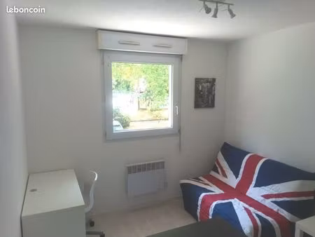 studio meublé 17m2 au coeur du quartier petit port