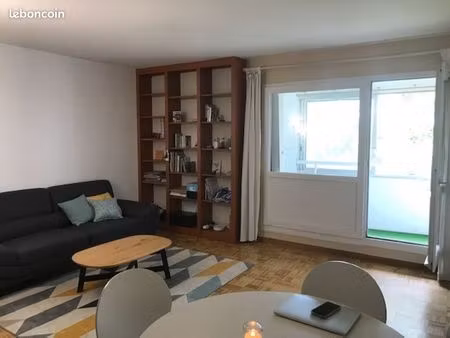 t2 meublé avec parking et loggias