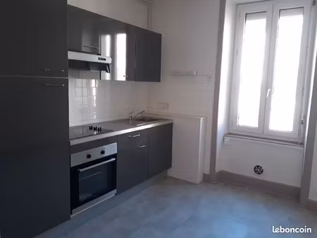 a louer  t2 55m2 à ussel