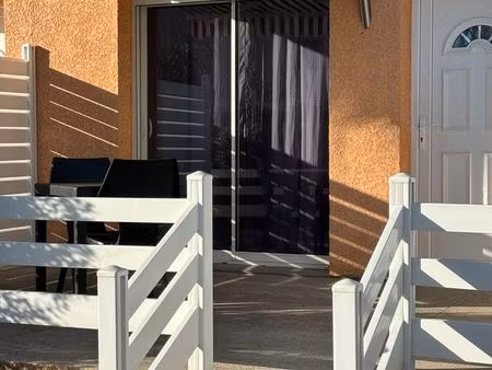 a louer à l'année appartement t2 propriété privée. idéal personne seule