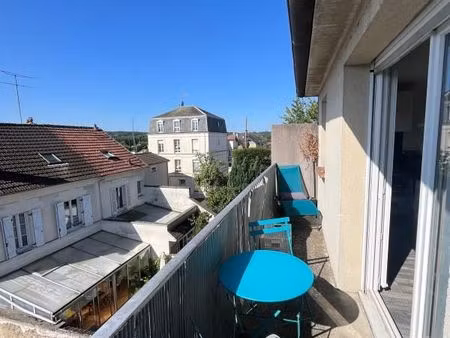 studio 1 pièce 27 m²