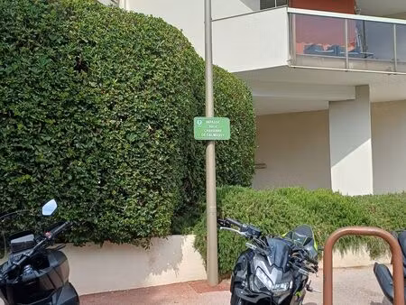 appartement deux pièces avec terrasse et jardin