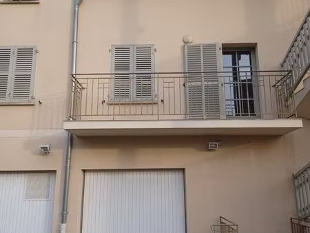 appartement 2 pièces - proche centre ville et gare - crépy en valois