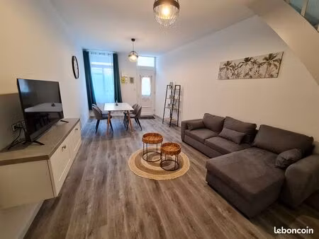 maison mitoyenne de 65 m² avec 2 chambres située en centre-ville de saint-omer
