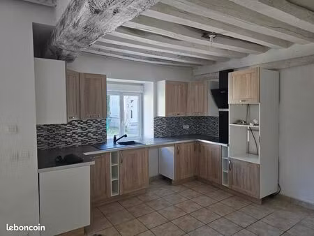 location f3 - 80m2 - centre ville