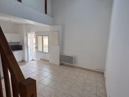 location grand f1 - 33m2