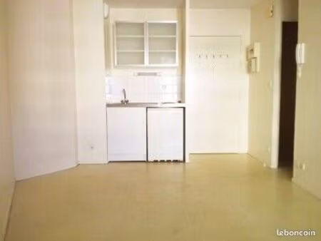 appartement 1 pièce 17 m²