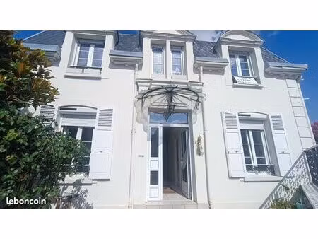 maison 6 pièces 184 m²
