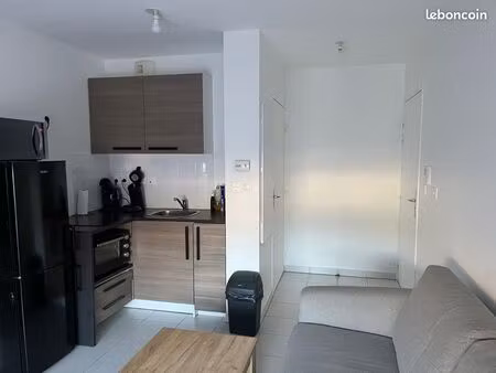 particulier vend : appartement plan -de-cuques