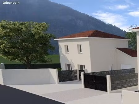 maison 4 pièces 95 m²