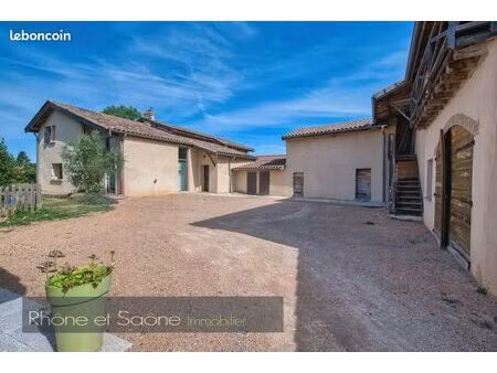 ferme 6 pièces 235 m²