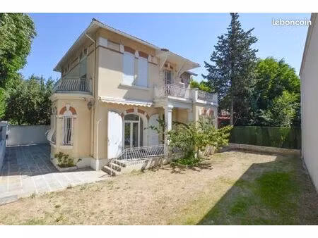 maison 6 pièces 145 m²