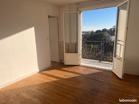location t3 dernier étage