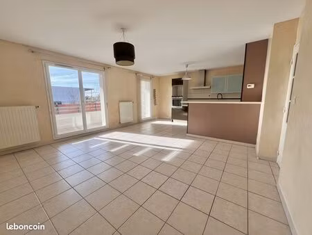 appartement 3 pièces 64 m²